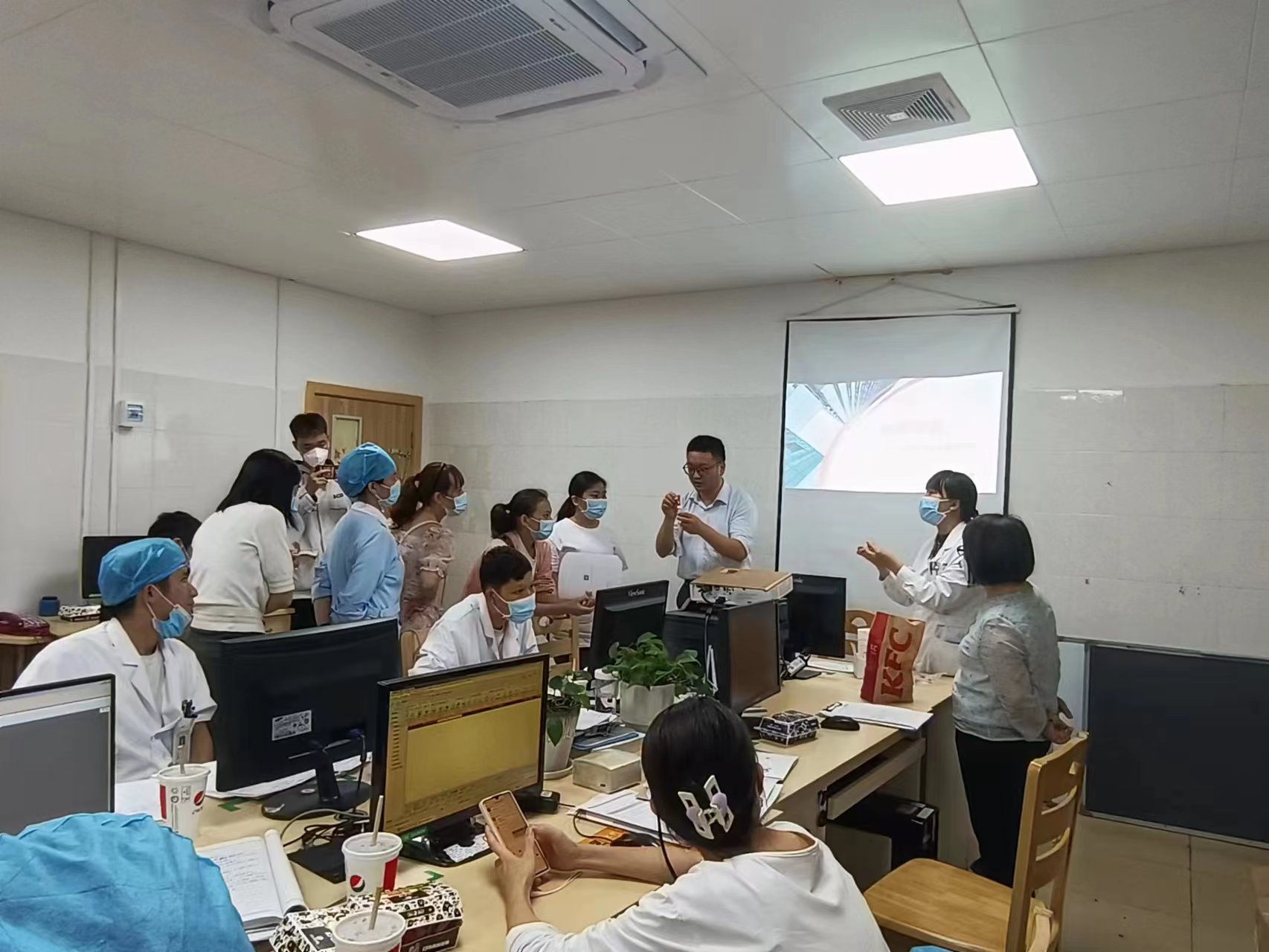 钦州第二人民医院.jpg